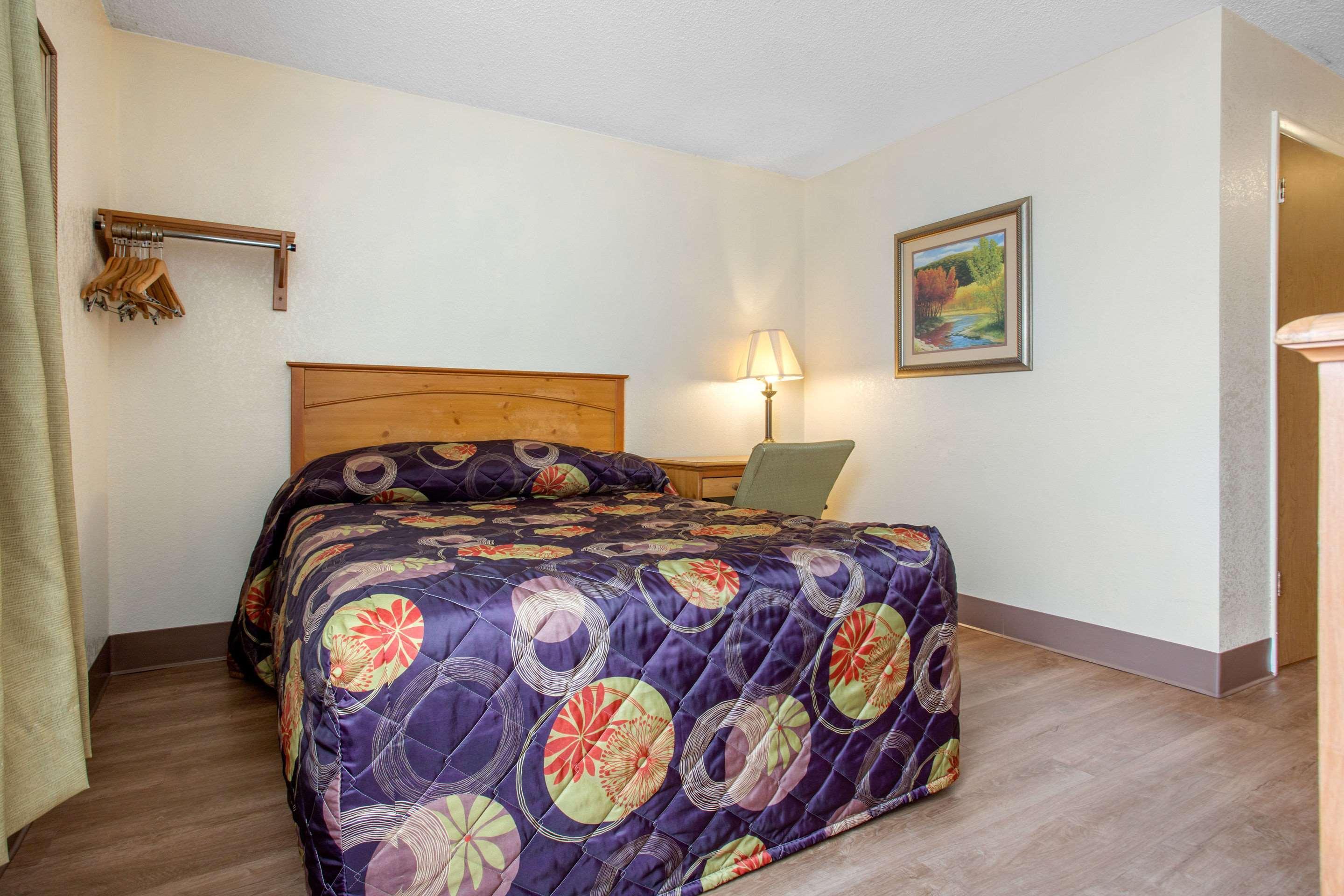 Rodeway Inn Asheville Zewnętrze zdjęcie