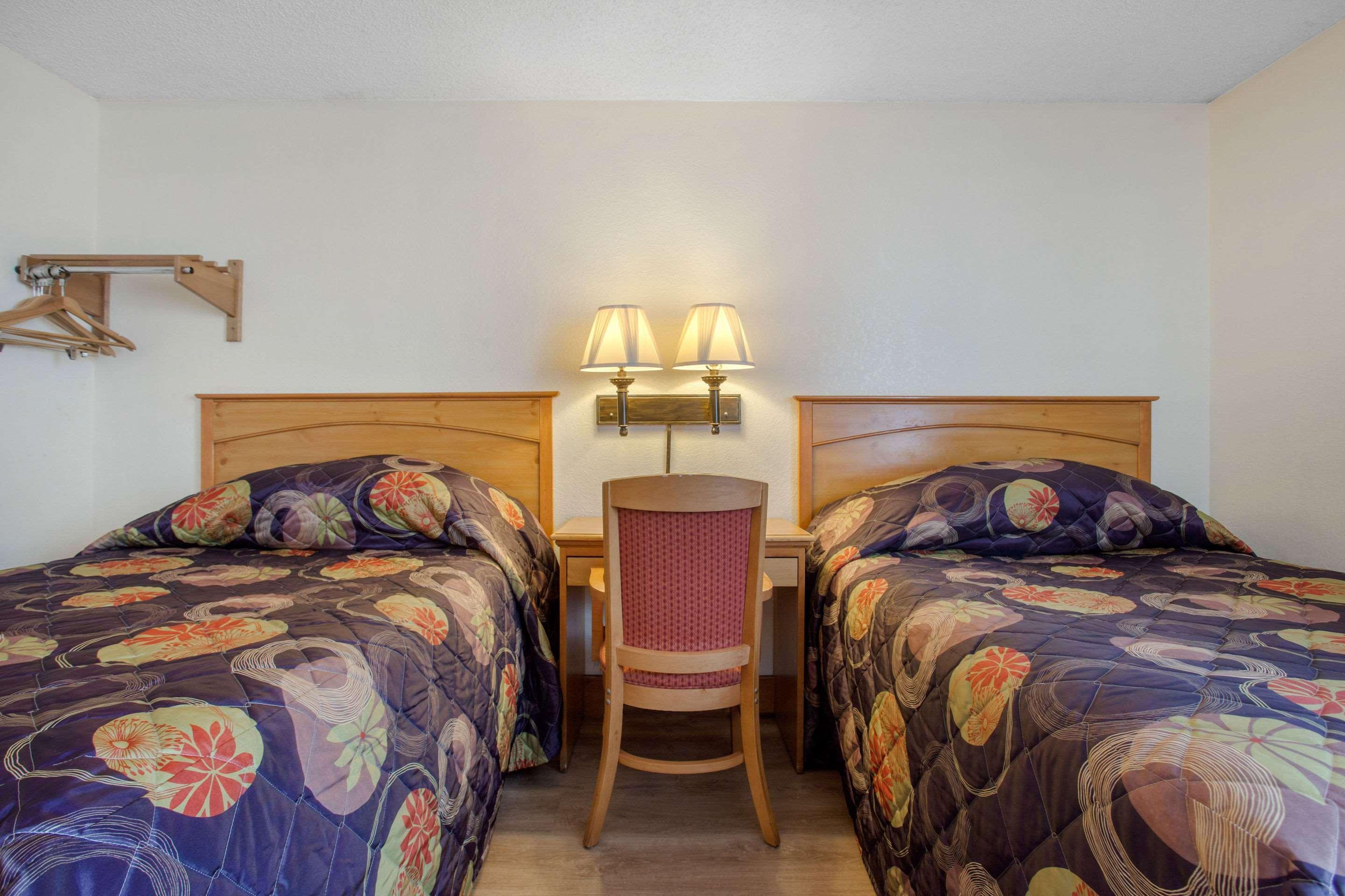 Rodeway Inn Asheville Zewnętrze zdjęcie
