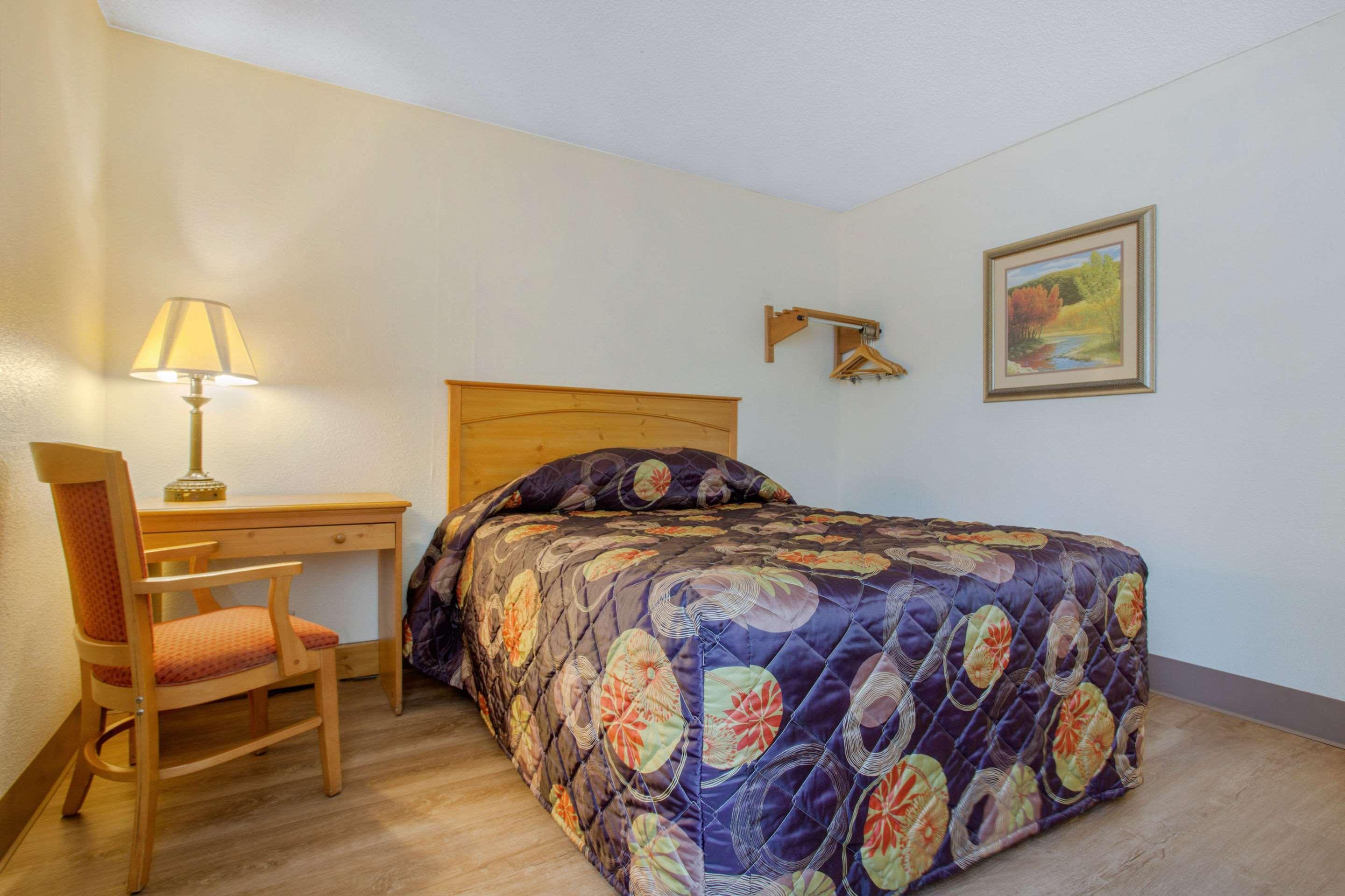 Rodeway Inn Asheville Zewnętrze zdjęcie