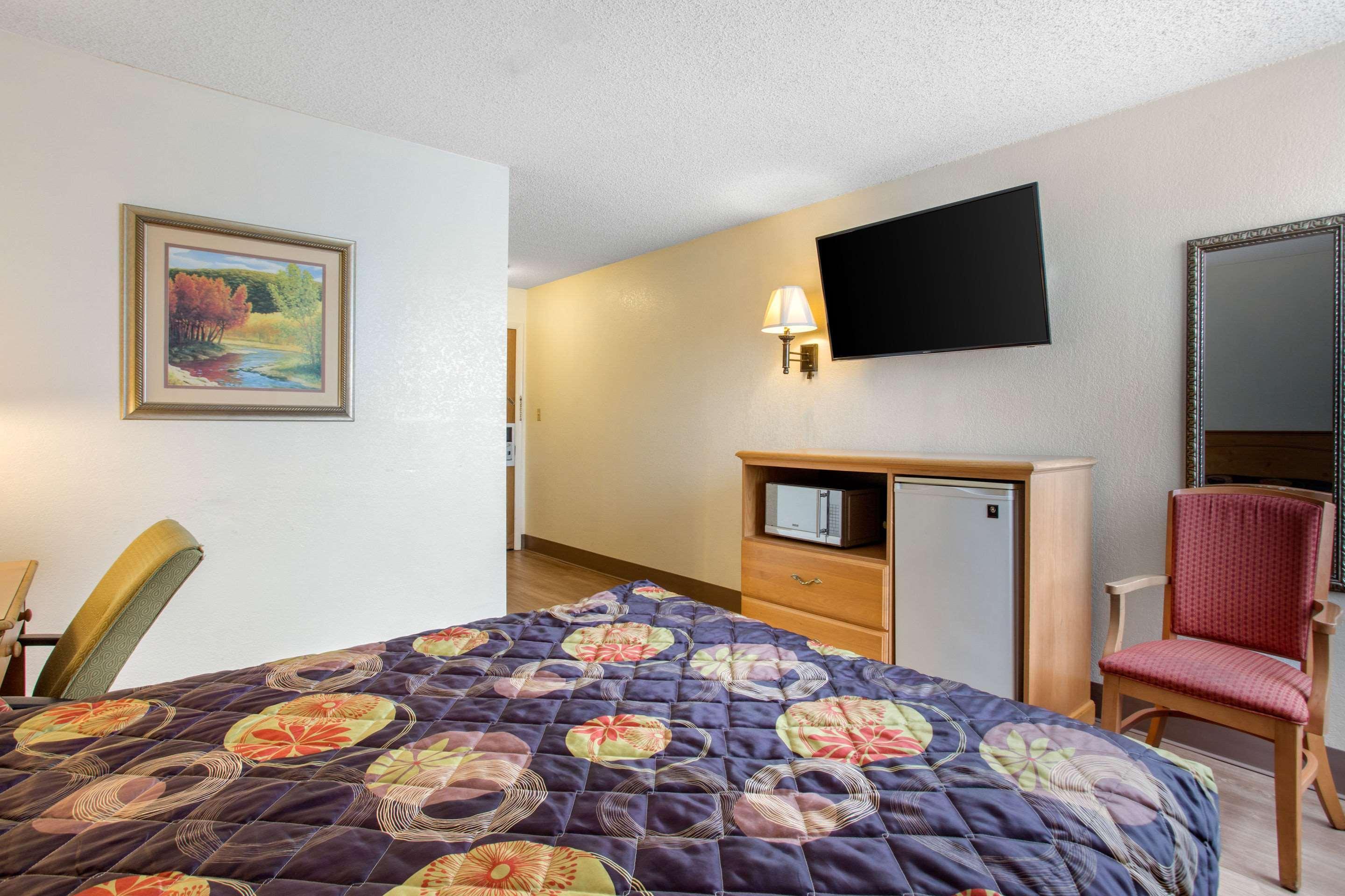 Rodeway Inn Asheville Zewnętrze zdjęcie