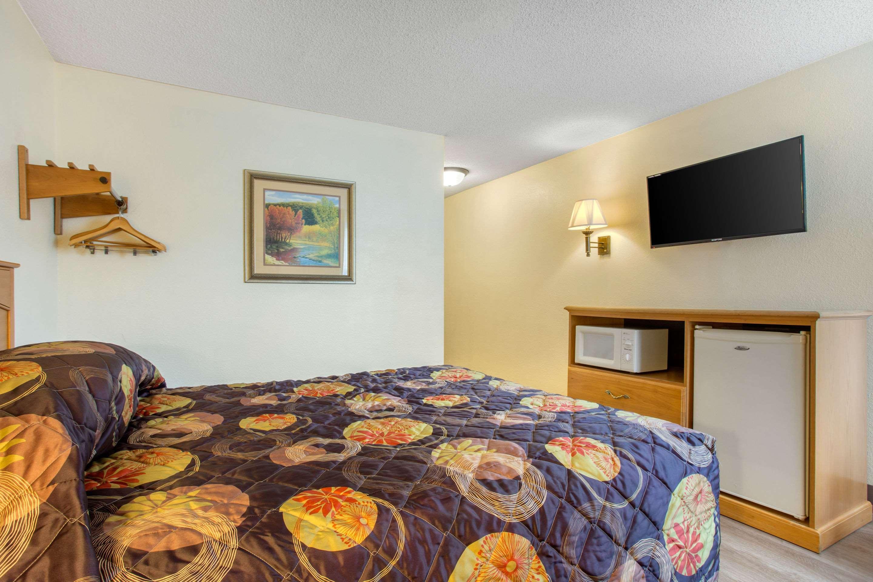 Rodeway Inn Asheville Zewnętrze zdjęcie