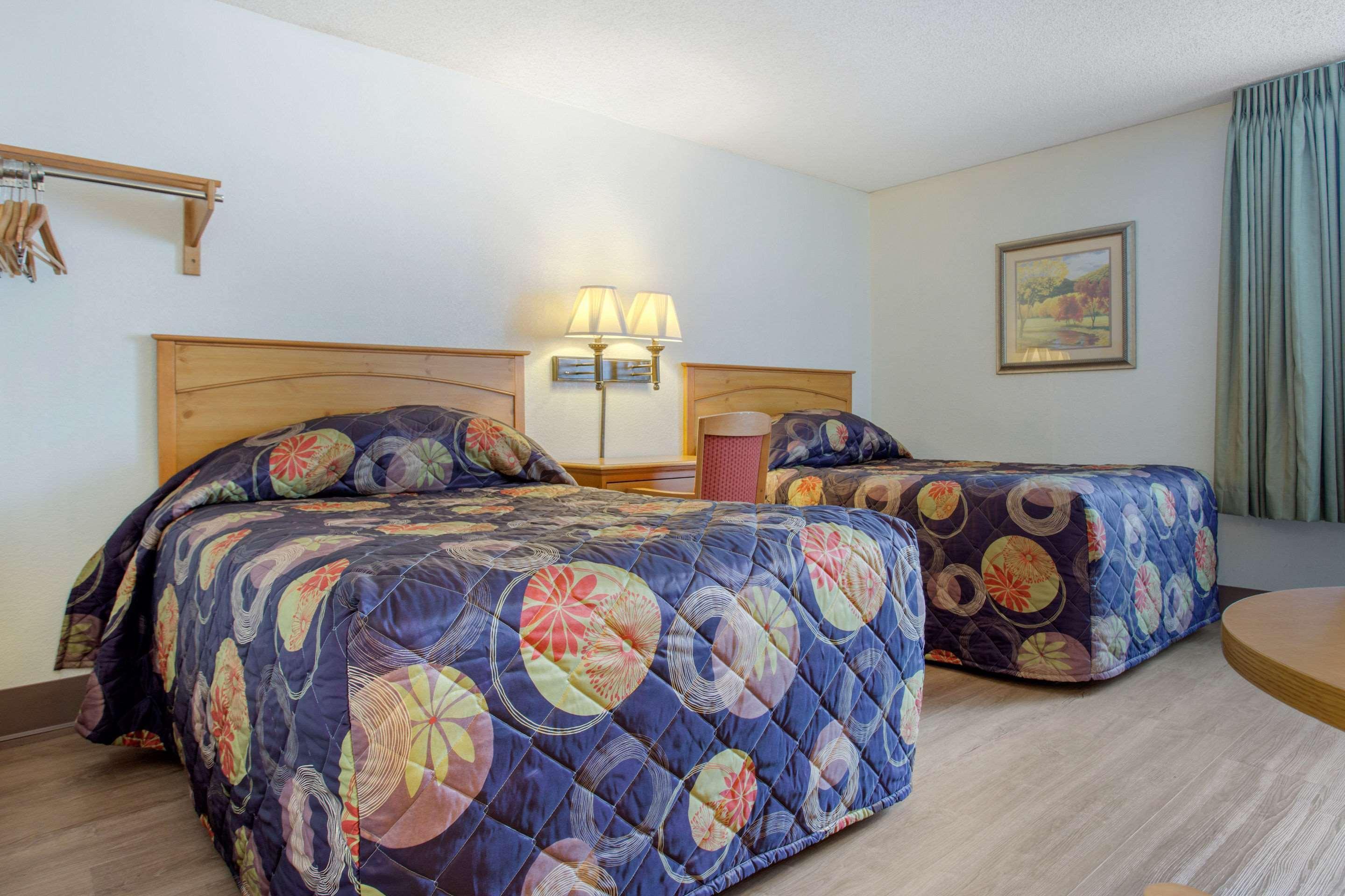 Rodeway Inn Asheville Zewnętrze zdjęcie